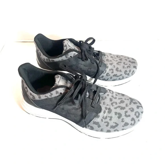 Avia Sneakers Women's Sz. 10 Gray Leopard Print Memory Foam Deluxe Lightweight - Picture 3 of 10